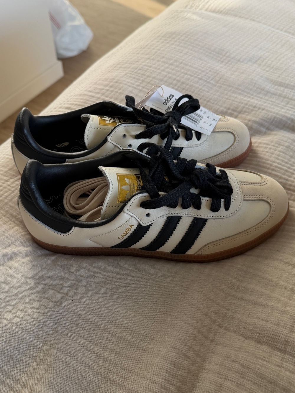 adidas Samba OG W Sneakers in White, Black & Gold - Picture 3 of 5